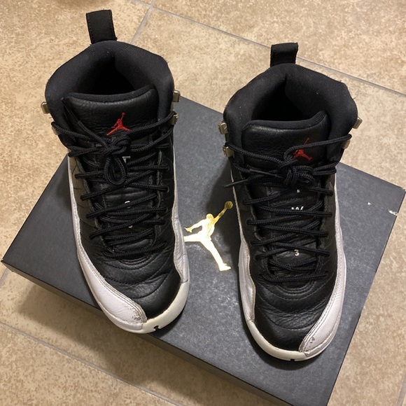 Air Jordan 12 Retro GS 'Playoff' KIDS 4 / 5 Y - Picture 3 of 8